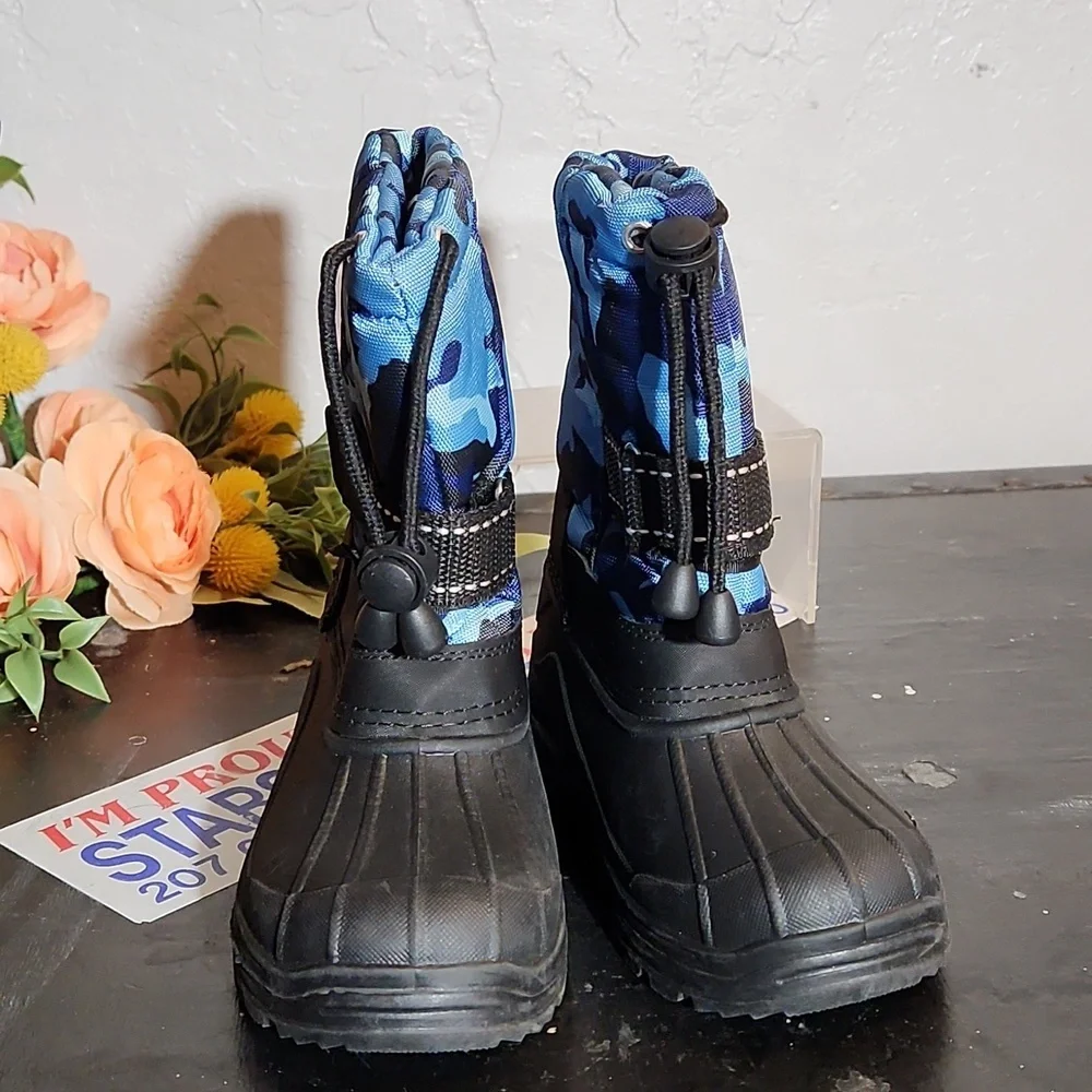 SKADOO Blue Camo Rain Boots 8 Toddler